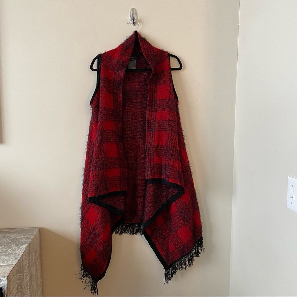 Vertigo-Buffalo Plaid Eyelash/Fuzzy Open Waterfall Vest (Medium)